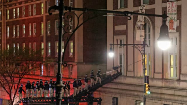 Estudiante de Columbia demanda a la administración Trump por pérdida de su estatus legal permanente