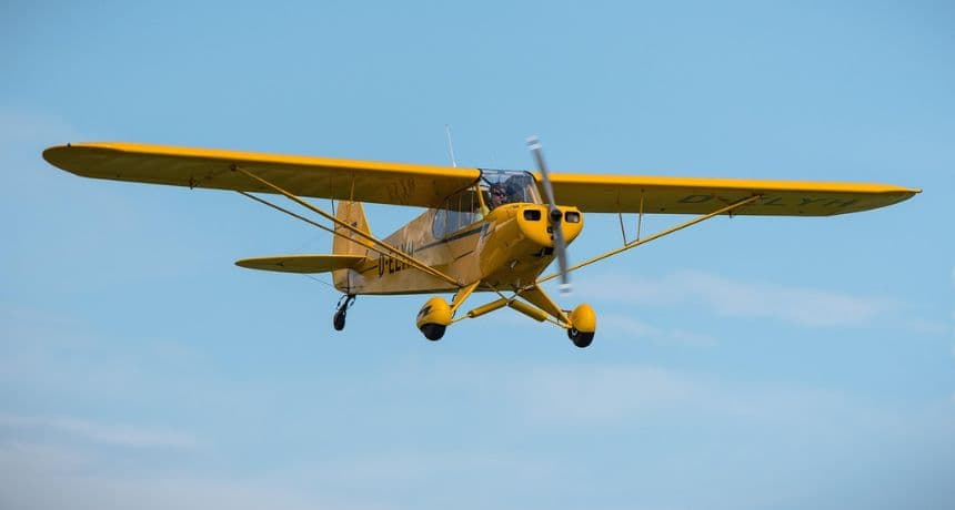 Imagen de archivo de un avión Piper PA-12 Super Cruiser.
(Imagen de winterseitler/Pixabay)