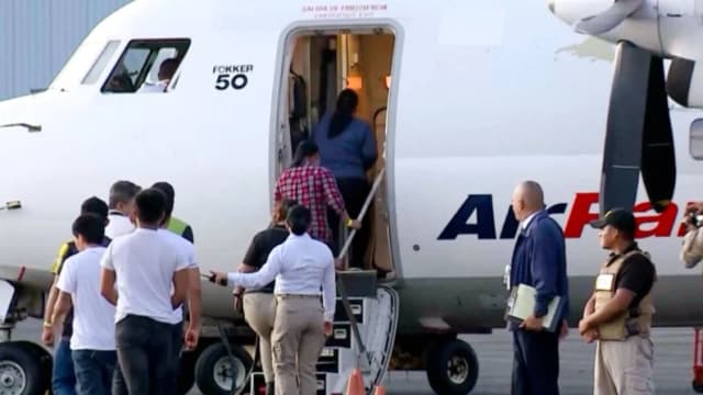 Algunos inmigrantes deportados en virtud de Ley de Enemigos Extranjeros fueron regresados a EE. UU.: Archivos