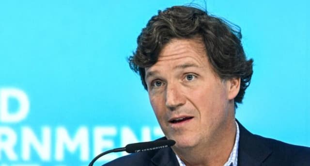 Tucker Carlson despide a su padre en obituario: "El ser humano más duro que nadie en su familia conoció"