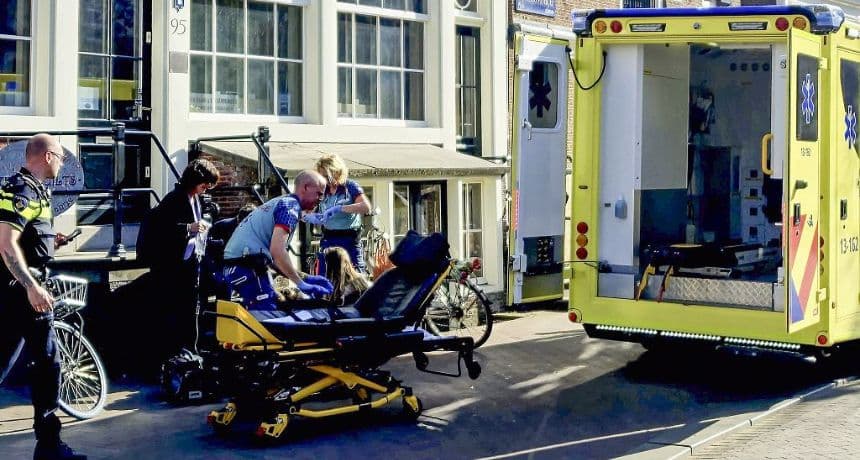 Apuñalamiento en Ámsterdam deja cinco heridos y una persona detenida