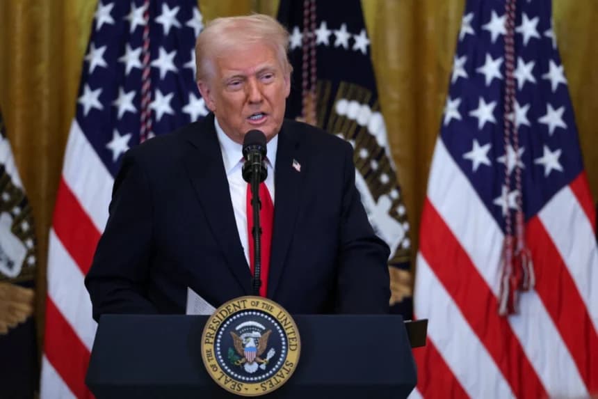 Trump advierte que aplicará "aranceles a gran escala" si Canadá y la UE coordinan represalias comerciales