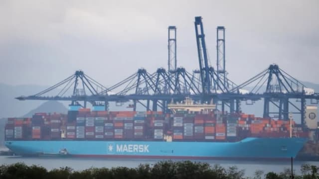 Datos revelan caída en importaciones estadounidenses de China en medio de la guerra arancelaria