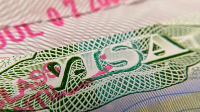 El ICE da marcha atrás en la revocación de más de 1200 visas de estudiantes