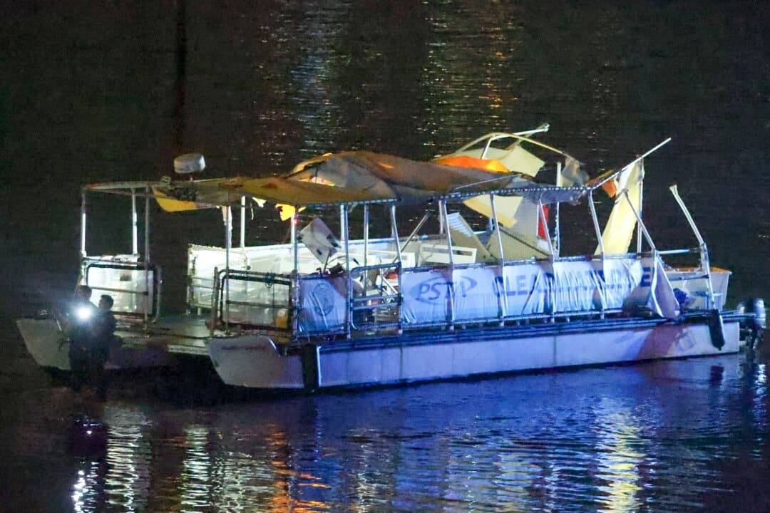 Choque de barco contra un ferry en Florida dejó un muerto y varios heridos