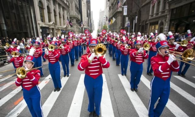 Trump promete revivir el Día de Colón y rescatarlo de "las cenizas"