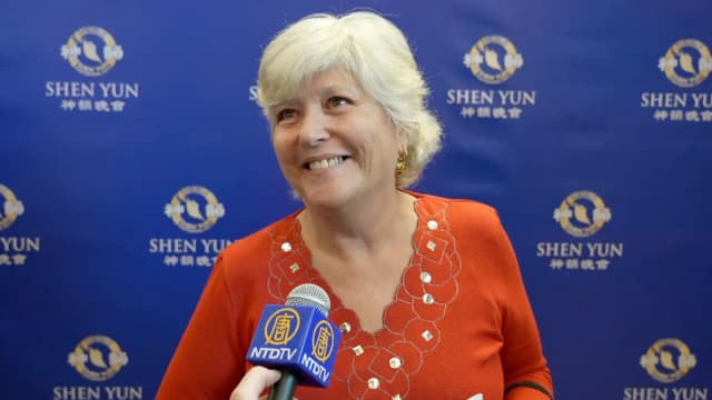 Shen Yun actúa con "perfección", comenta una espectadora de Buenos Aires