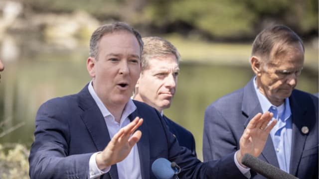 EPA tomará medidas contra la contaminación de químicos eternos