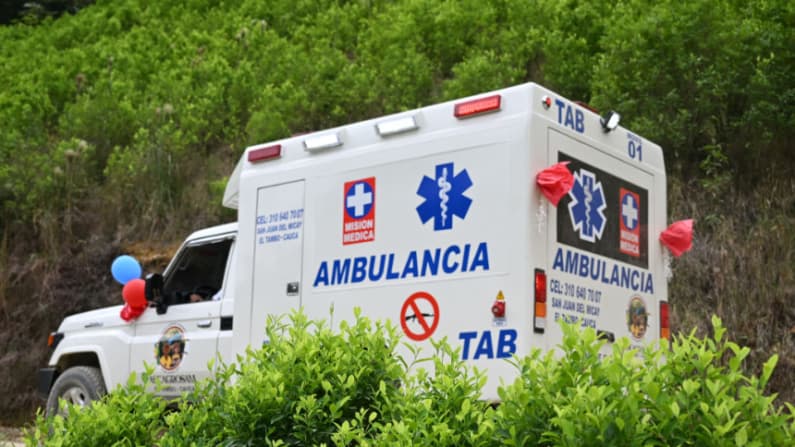 Cinco muertos, 38 heridos y 10 desaparecidos por aluvión y río desbordado en Ecuador