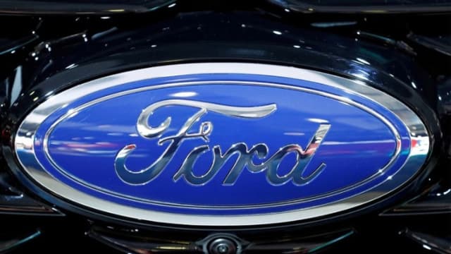 Ford anuncia "precios de empleado" para todos los compradores tras aranceles de Trump