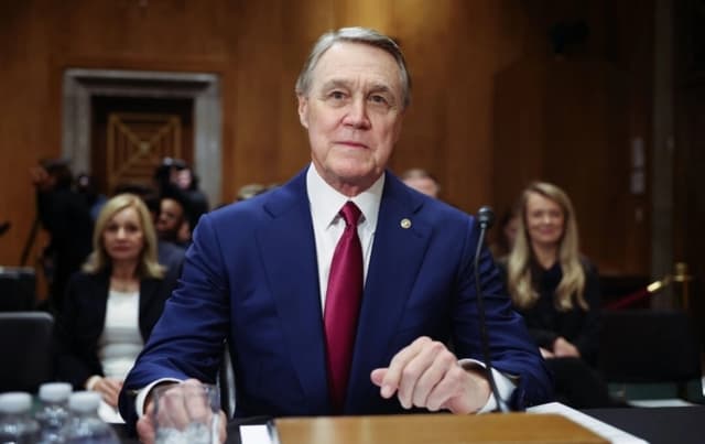 Economía china colapsaría si compradores de EE. UU. recortan su apoyo, dice enviado de Trump a China