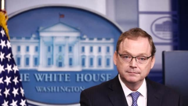 Mercado estadounidense repunta brevemente tras información sobre una pausa arancelaria