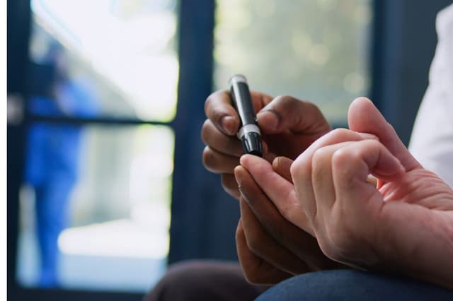 Medicamentos para la diabetes se relacionan con un mayor riesgo de cáncer de tiroides