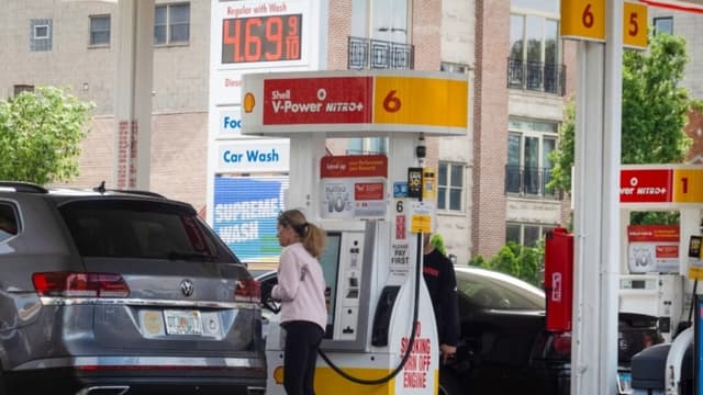 La inflación de EE. UU. desciende al 2.4 % por primera vez desde septiembre