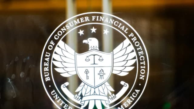 Corte de apelaciones permite despidos, pero no desmantelamiento de la Oficina del Consumidor