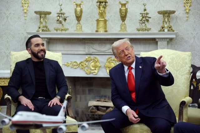 Acciones de automóviles repuntan después de que Trump considerara ayudar a fabricantes