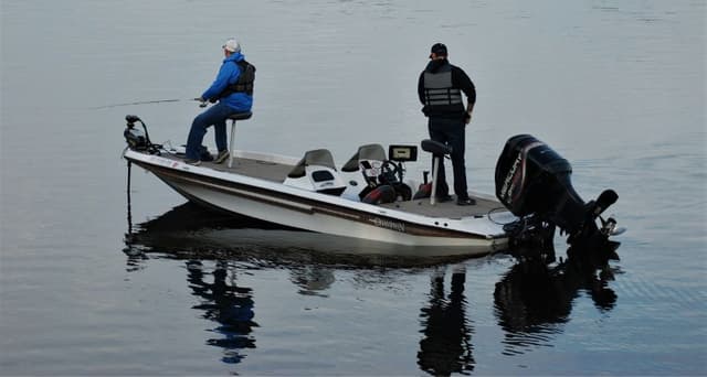 "Es un momento desgarrador": Mueren 3 personas tras choque en torneo de pesca en Alabama