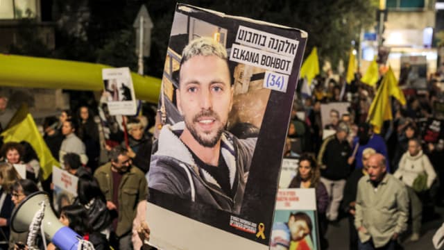 Hamás publica un tercer vídeo del rehén colombiano-israelí Elkana Bohbot