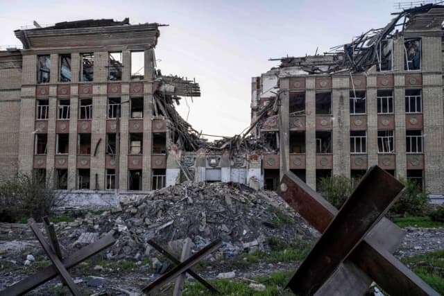 Rusia reanuda una "operación militar especial" tras el fin de la tregua de Pascua de 30 horas, según Moscú