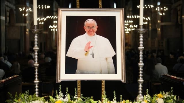 Un derrame cerebral y un fallo cardíaco fueron las causas de la muerte del papa