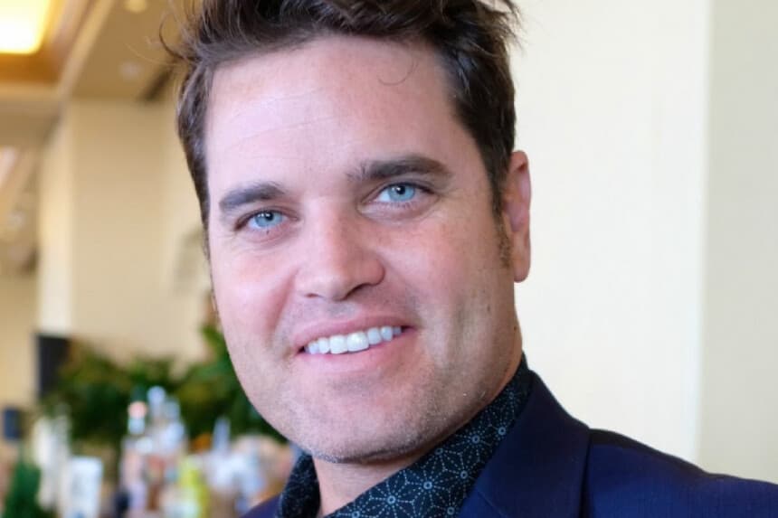 Geoffrey Shyam Stirling, de 45 años, fue baleado por la policía en Newport, California, el 17 de abril de 2025. (Cortesía de NTV).