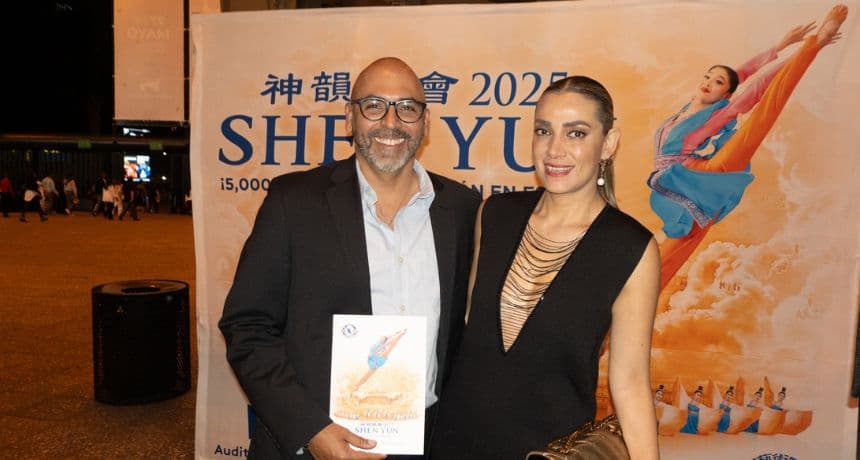 Rodolfo Morales Chang, ingeniero agrónomo, y Lavibe Abdala, empresaria, asistieron a la primera función en México de Shen Yun Performing Arts el 1.° de mayo de 2025. (The Epoch Times)