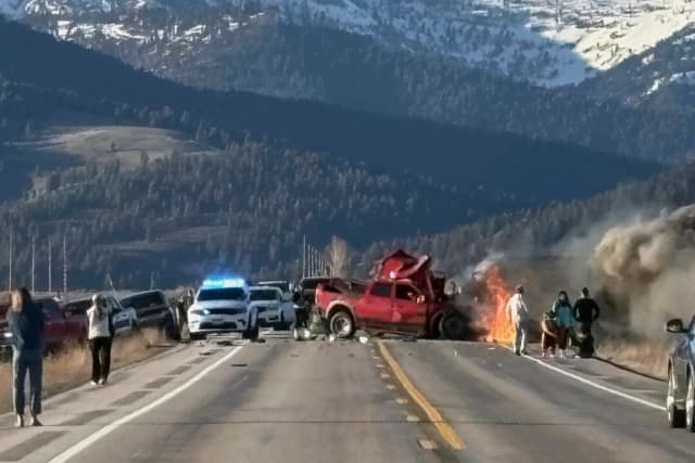 Siete muertos en accidente de una furgoneta turística cerca del Parque Nacional de Yellowstone