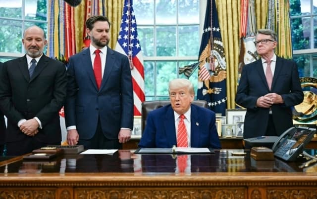 Trump presenta acuerdo comercial con Reino Unido y señala aumento en ingresos comerciales y arancelarios