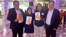 Sacerdote mexicano agradece a Shen Yun por compartir "paz a través de la música y disciplina"