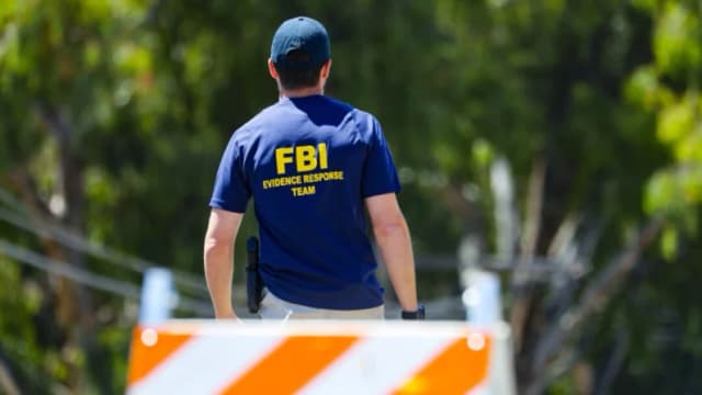 Subdirector del FBI dice que inmigrantes ilegales criminales y depredadores de niños son prioridad