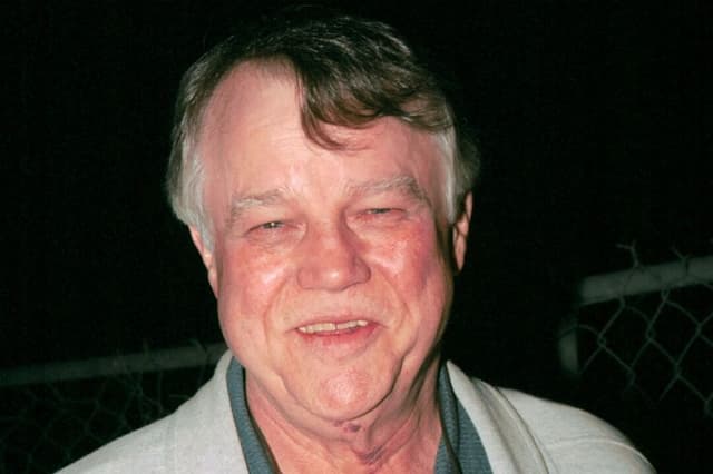 Muere Joe Don Baker, estrella de «Walking Tall» y conocido por su rol en James Bond, a los 89 años