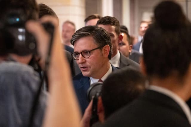 Republicanos enfrentan bloqueos clave en megaproyecto de ley