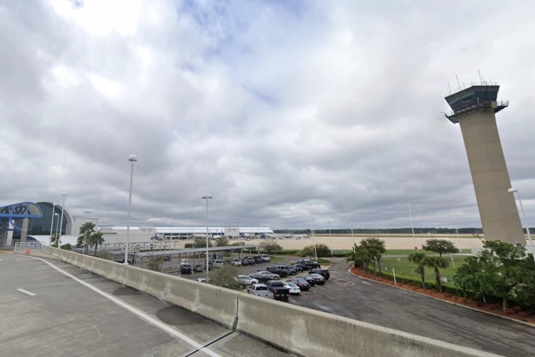 Aeropuerto Internacional de Jacksonville, en Jacksonville, Florida, en marzo de 2019. (Google Street View)