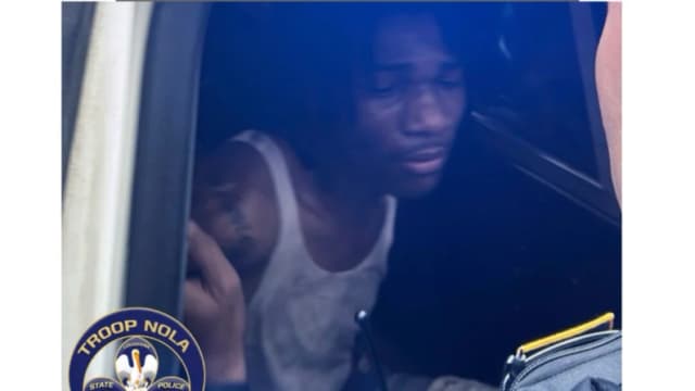 Diez reclusos se fugan de cárcel de Nueva Orleans a través de un agujero en el inodoro