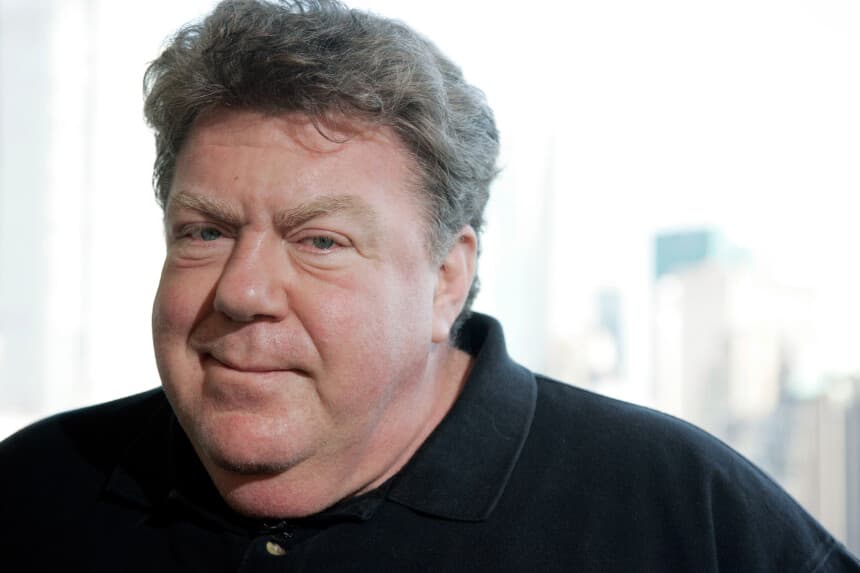 El actor George Wendt posa para una foto en Nueva York el 20 de octubre de 2009. (Jeff Christensen/AP Photo).