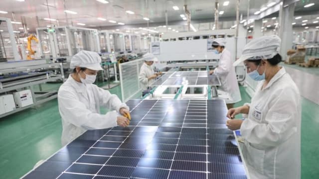 Empresas solares chinas enfrentan posible congelación de créditos bajo el "Gran y Hermosos Proyecto de Ley"
