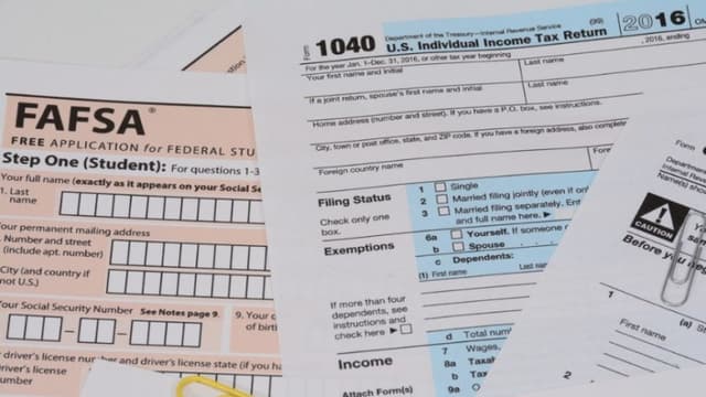 Departamento de Educación descubre USD 90 millones en pagos indebidos de ayudas estudiantiles