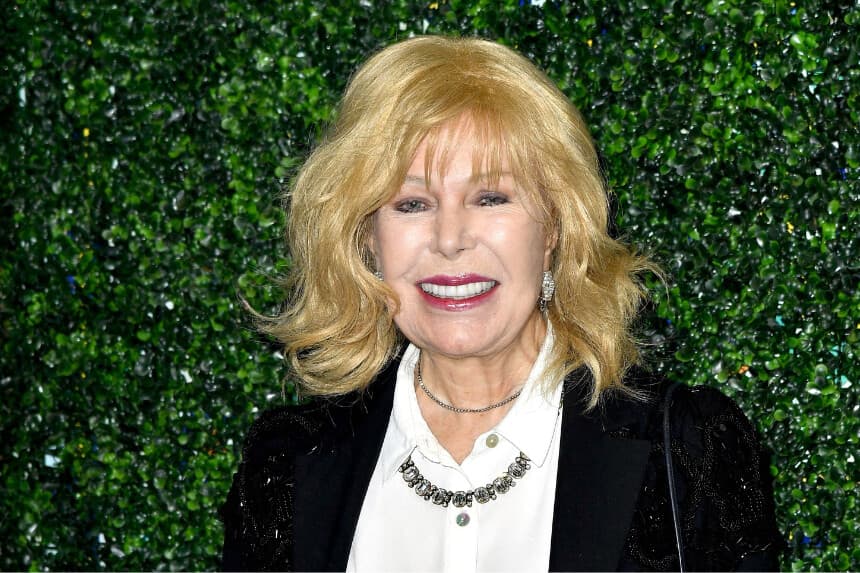 La actriz Loretta Swit asiste a la gala Farm Sanctuary on the Hudson 2018 en el Pier 60 de Nueva York el 4 de octubre de 2018. (Angela Weiss/AFP a través de Getty Images).