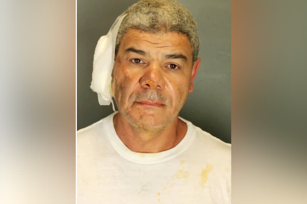 Fotografía cedida por el Departamento de Policía de Boulder de Mohamed Sabry Soliman, de 45 años, acusado de un "delito de odio que involucra raza, religión u origen nacional, real o percibido". (EFE/ Departamento de Policía de Boulder)