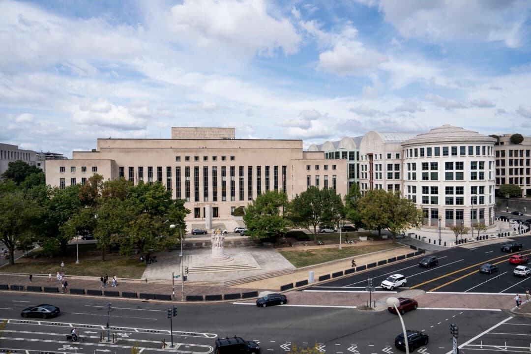 La corte federal E. Barrett Prettyman en Washington, el 16 de septiembre de 2024. (Madalina Vasiliu/The Epoch Times).