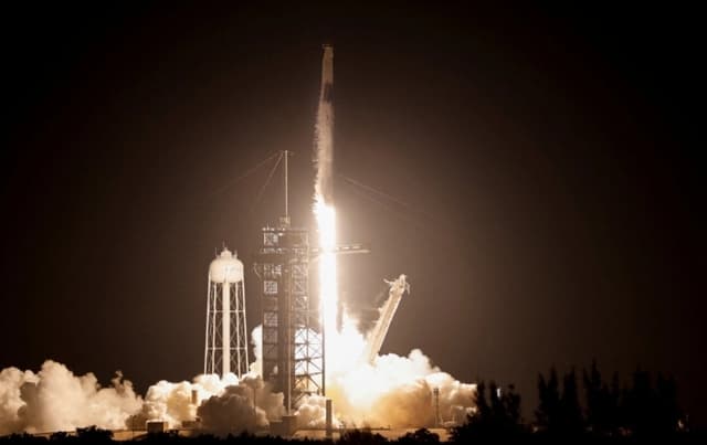 Musk comienza a desmantelar el SpaceX Dragon en medio de la polémica con Trump