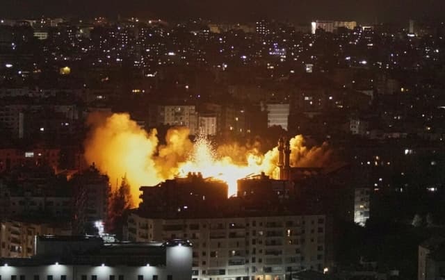 Israel bombardea Beirut y afirma que los objetivos eran centros de producción de drones