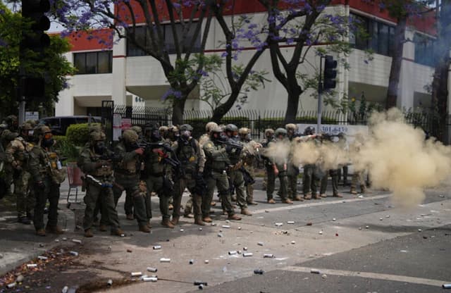 Trump despliega tropas de la Guardia Nacional en Los Ángeles tras violentas manifestaciones contra el ICE