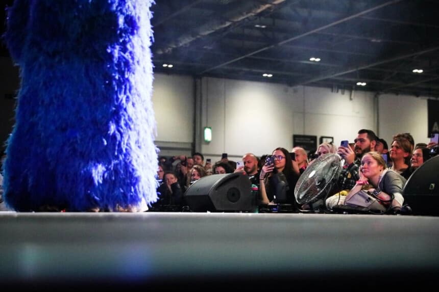 El público observa a los artistas de un espectáculo drag en Londres, Inglaterra, el 10 de enero de 2025. Alishia Abodunde/Getty Images