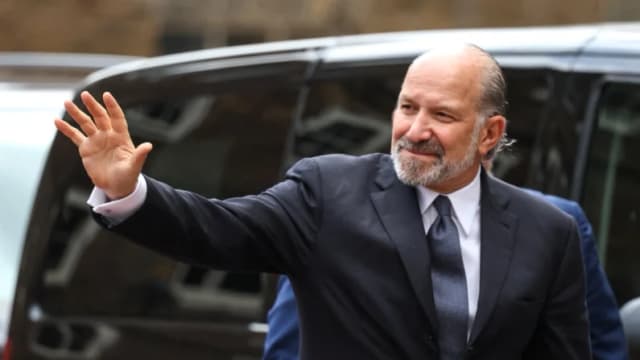 Estados Unidos y China sostienen segundo día de conversaciones comerciales en Londres