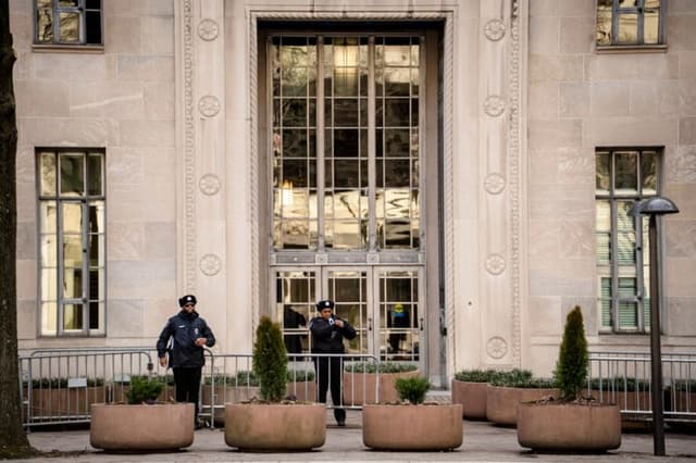 DOJ demanda a una cafetería de California por presuntamente negar atención a judíos