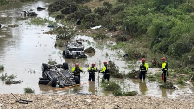 Cinco muertos y dos desaparecidos en San Antonio tras fuertes lluvias que inundaron partes de Texas