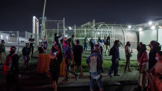 4 detenidos escapan de centro de detención del ICE en Nueva Jersey en medio de disturbios