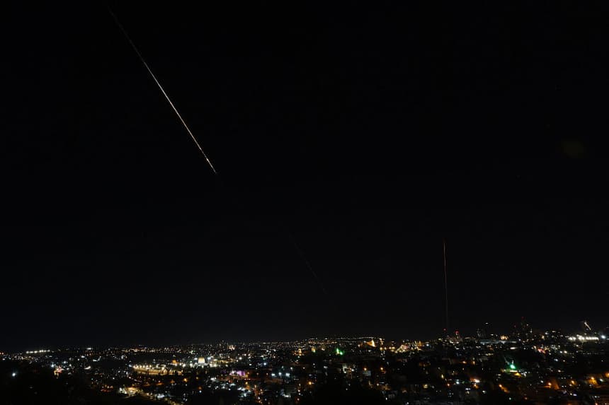 Israel vuelve a llamar a su población a permanecer cerca de los refugios