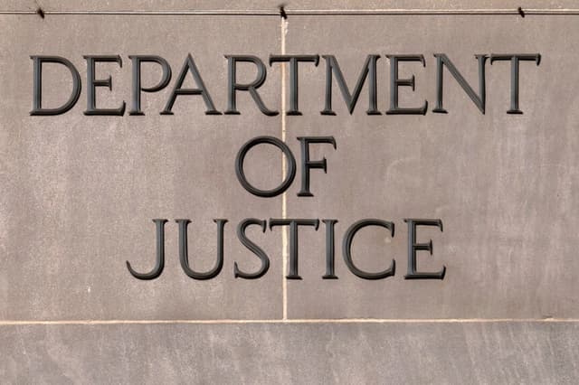 Ciudadano afgano se declara culpable de planear atentado terrorista el día de elecciones en EE. UU.